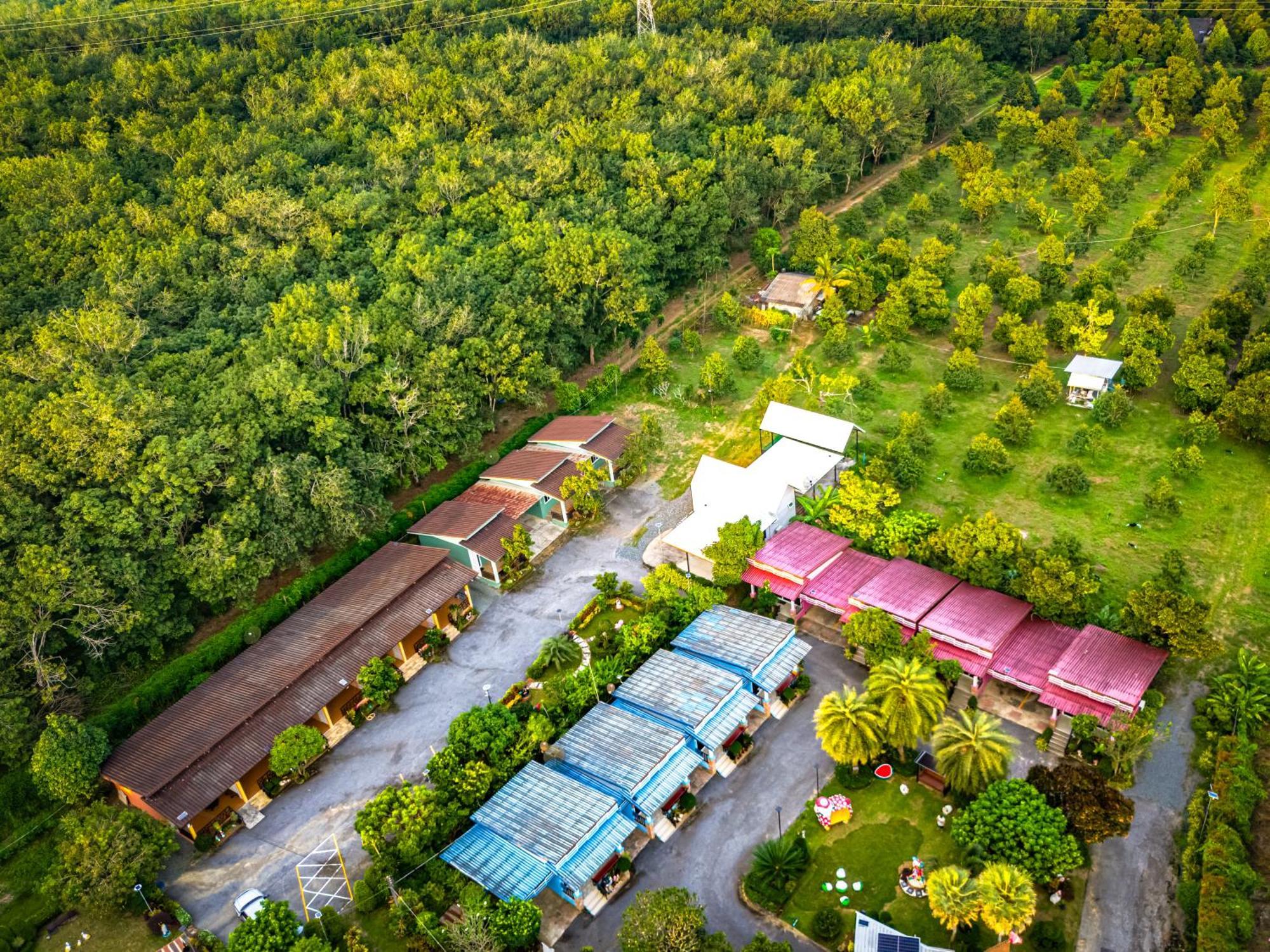 Baan Suan Mee Tang Hotell Chanthaburi Eksteriør bilde